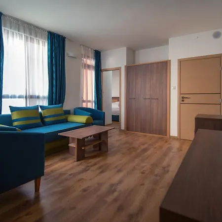 Paradise 5* 埃勒尼特