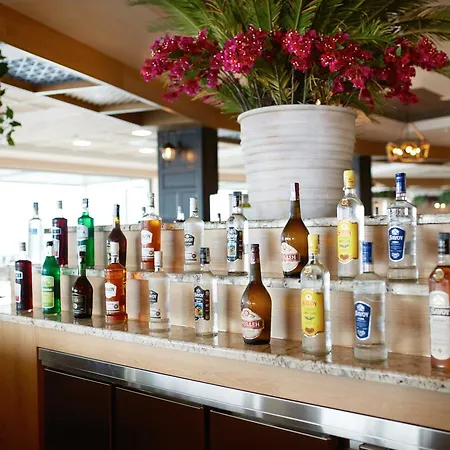 酒店 Paradise 埃勒尼特
